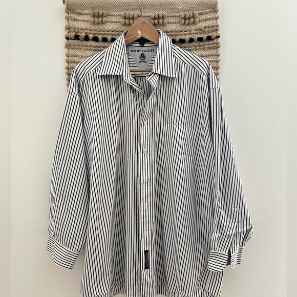 Tommy Hilfiger Long Sleeve Striped Casual Button Down Shirt - Picture 1 of 9